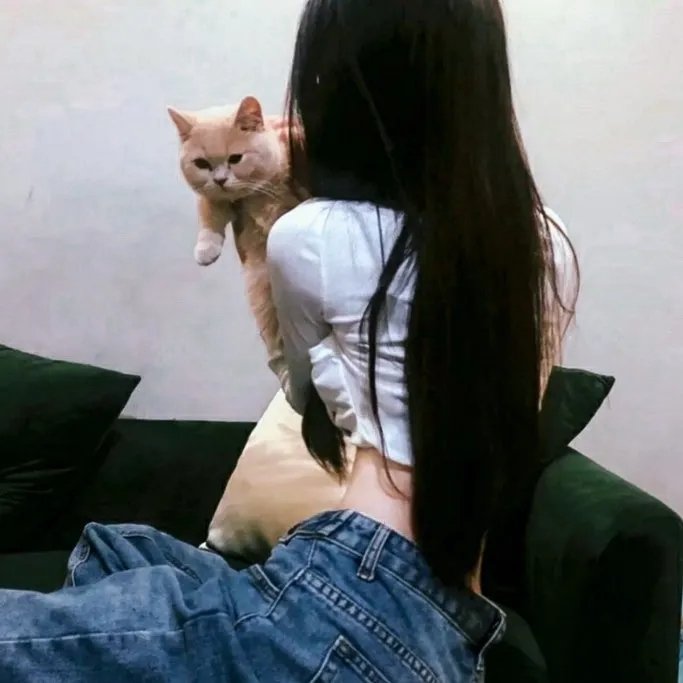 女机械人